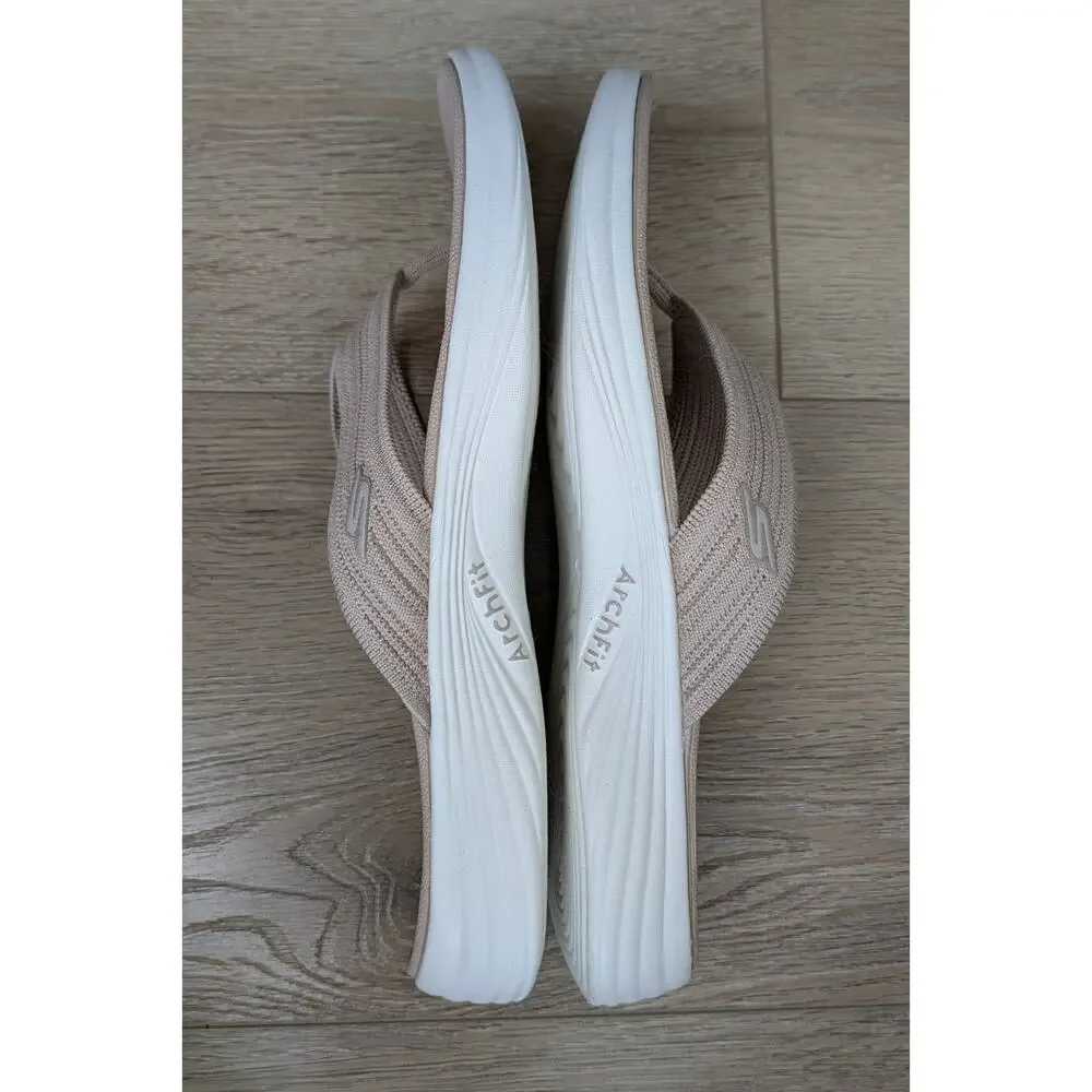 Skechers Arch Fit On The GO Sandals Womens 9 Taupe Knit Thong Flip Flops NEW